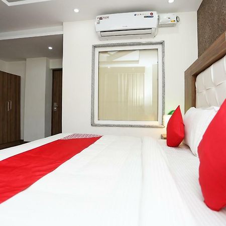 فندق ماكليود غانجفي  Oyo 35917 Vatika Heights المظهر الخارجي الصورة