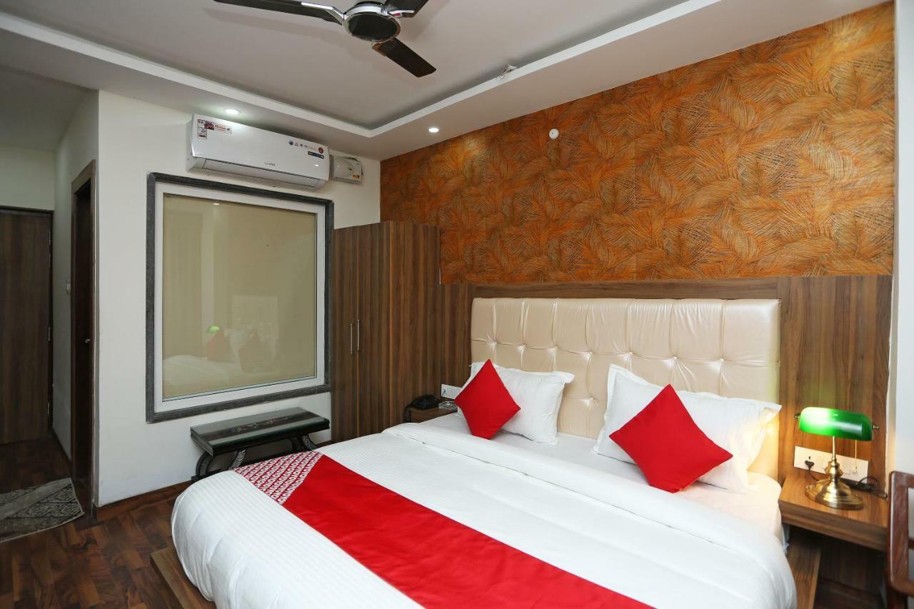 فندق ماكليود غانجفي  Oyo 35917 Vatika Heights المظهر الخارجي الصورة